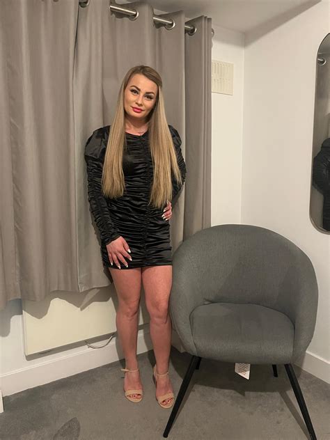 busty mature masseuse|Massage in London .